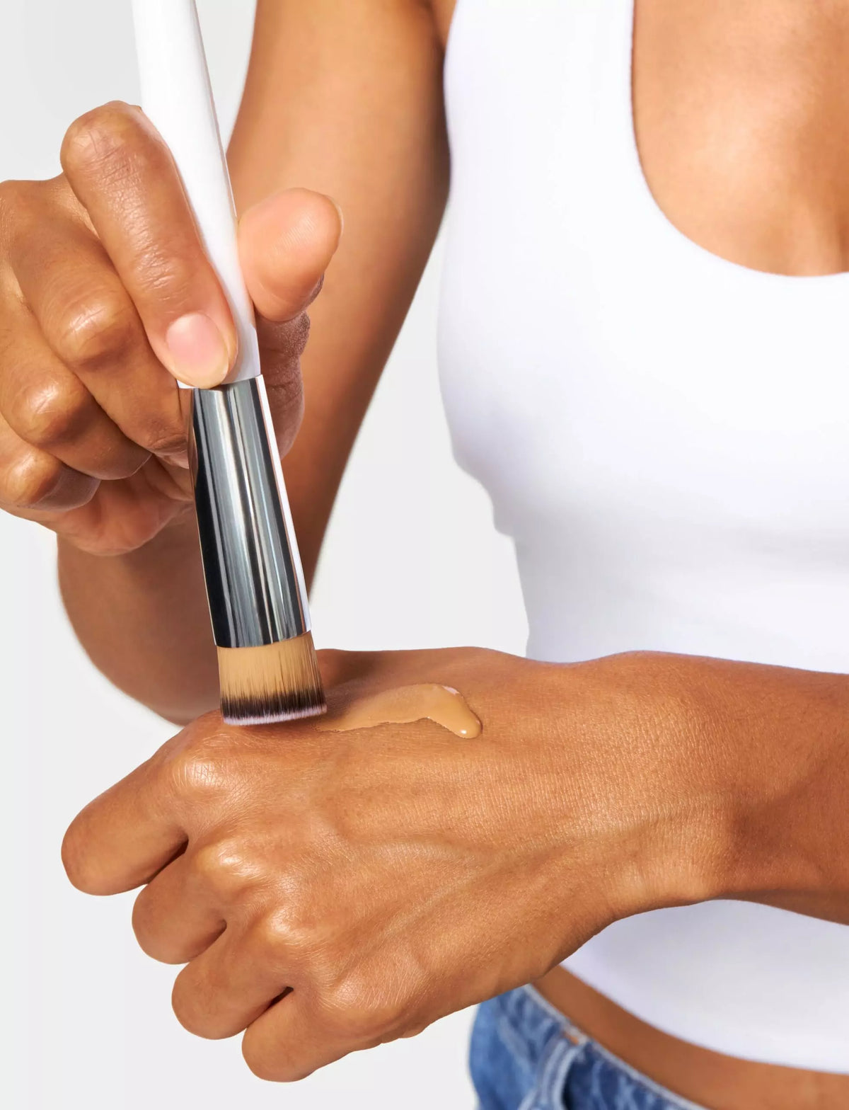 Holitint. Skin Tint Serum with Foundation-Like Effect