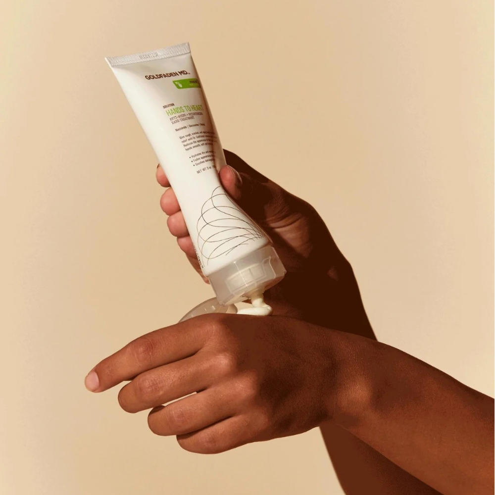 Hands To Heart - Brightening Hand Treatment