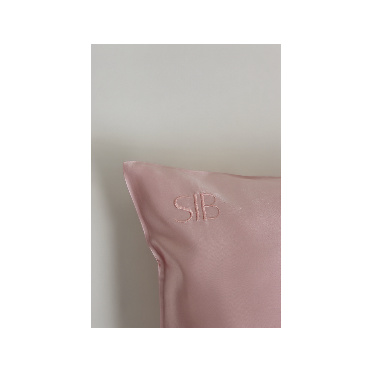 Hyaluronic Acid Infused Silk Pillowcase